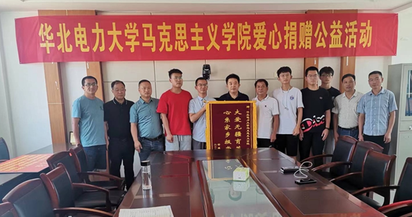 e82e931b6a5543f694a343adef318e99.jpg e82e931b6a5543f694a343adef318e99.jpg