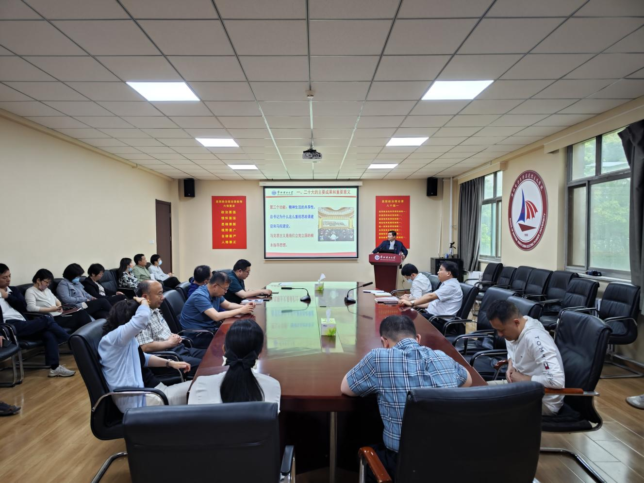 de3a64d91b9d40daaaf9b2e5dff86d92.png de3a64d91b9d40daaaf9b2e5dff86d92.png