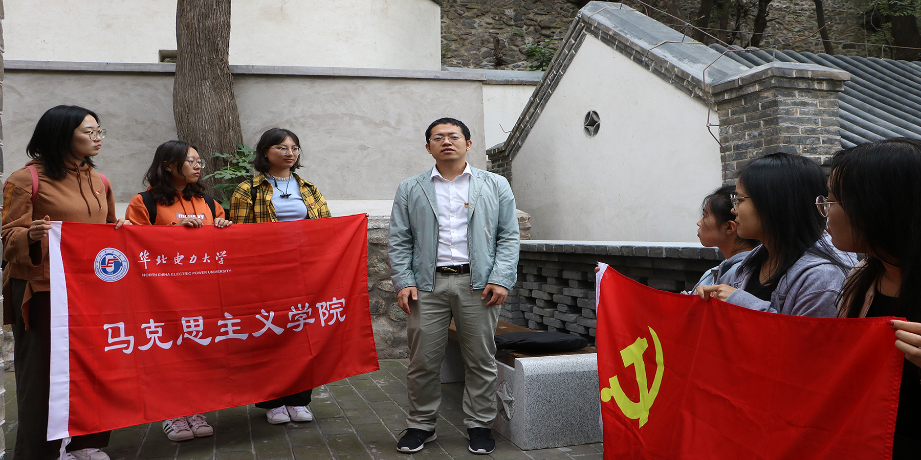 005023e4f83b498da27568e7544352ba.jpg w1.jpg